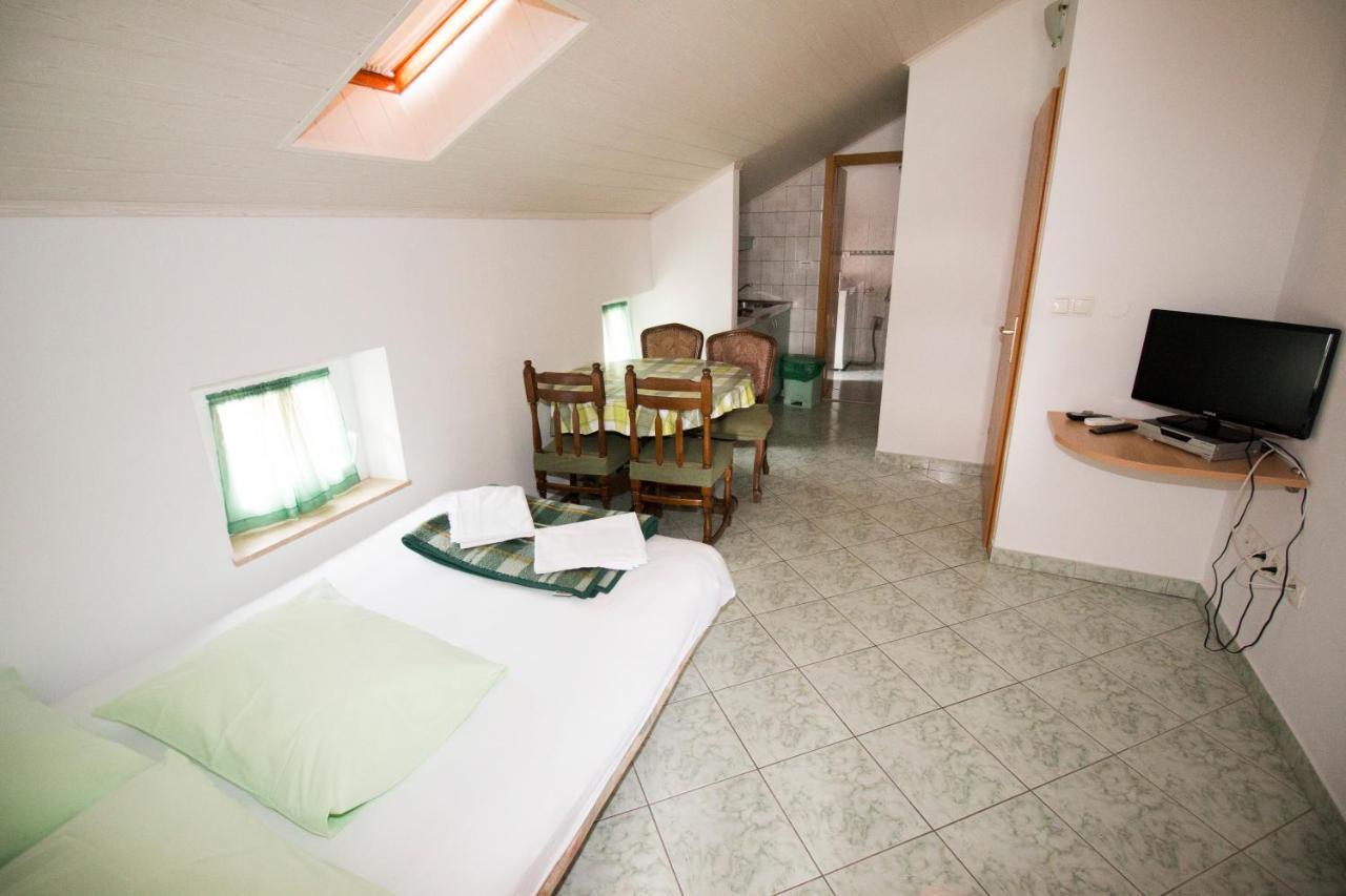 Omis - Michy Apartments Exterior photo